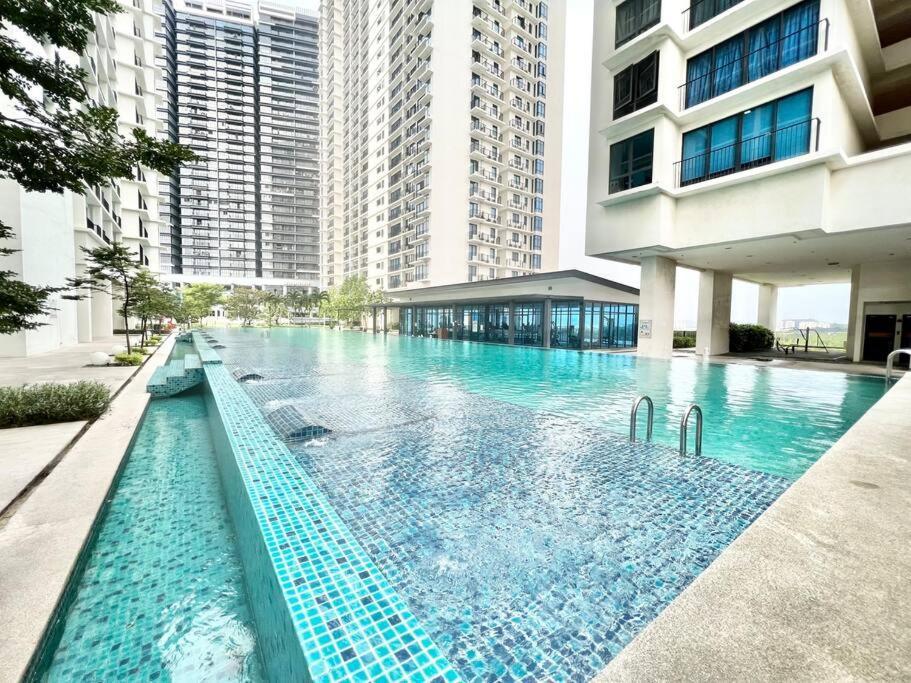 D 1-5Pax Cozy Home Trefoil Setia Alam 3Bed Wifi &Tv Shah Alam Setia City Mall Экстерьер фото