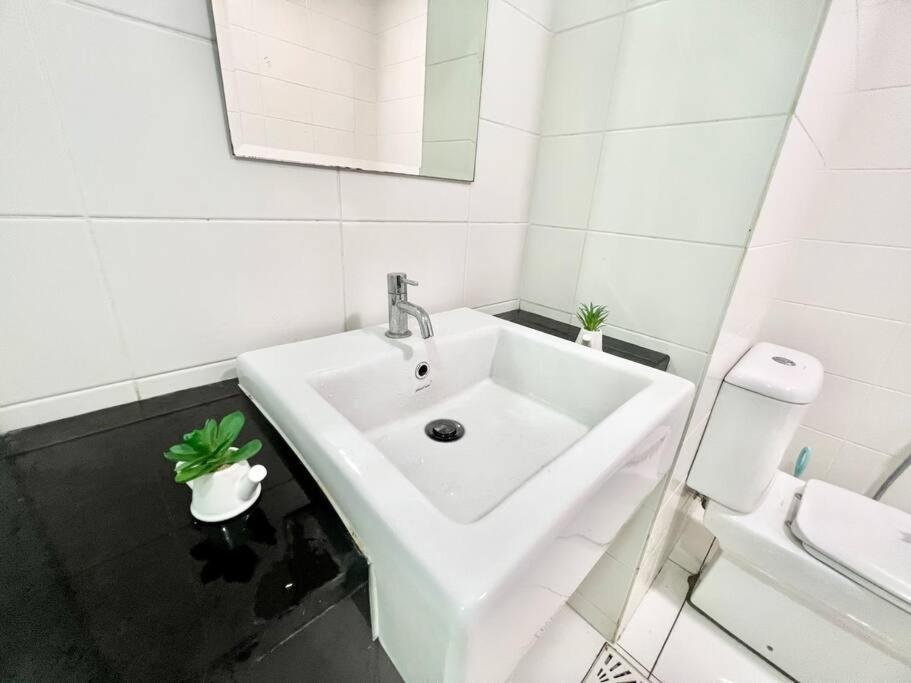 D 1-5Pax Cozy Home Trefoil Setia Alam 3Bed Wifi &Tv Shah Alam Setia City Mall Экстерьер фото
